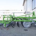 Combinator cu gheare, 3,2 m purtat cu 1 tavalug fata – 2 tavalug spate. Bomet